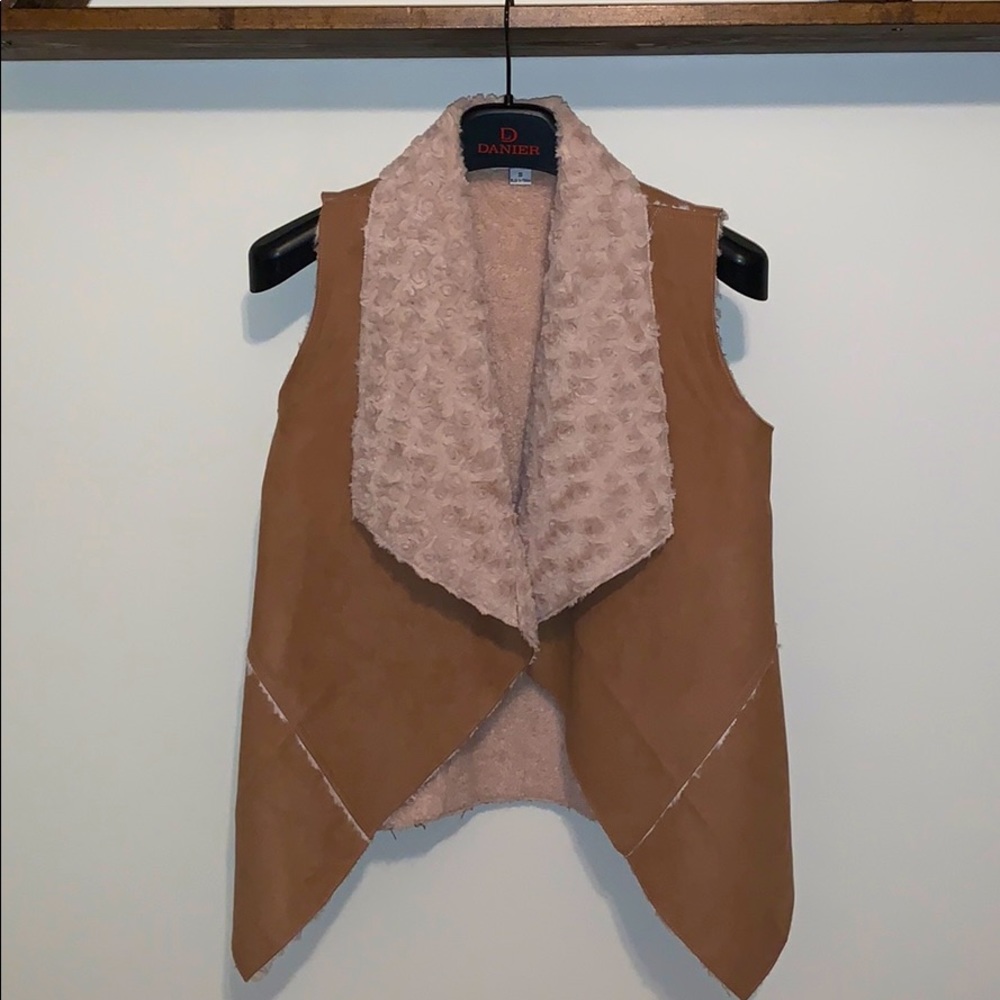 Faux hide vest size small